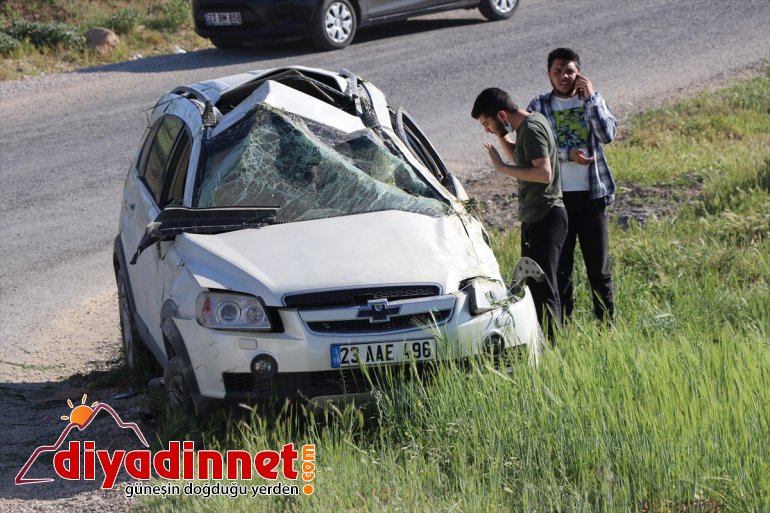 Elazığ'da devrilen cipteki 3 kişi yaralandı