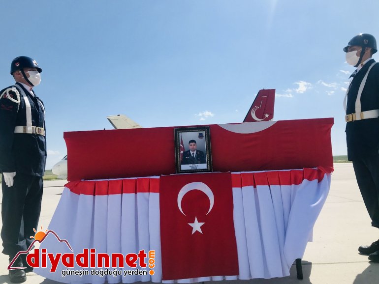 Eren Operasyonunda şehit olan Jandarma Uzman Çavuş Hüseyin Keleş in cenazesi Ankara ya gönderildi2