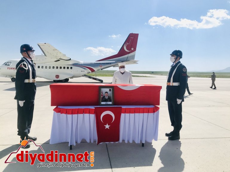 Eren Operasyonunda şehit olan Jandarma Uzman Çavuş Hüseyin Keleş in cenazesi Ankara ya gönderildi4