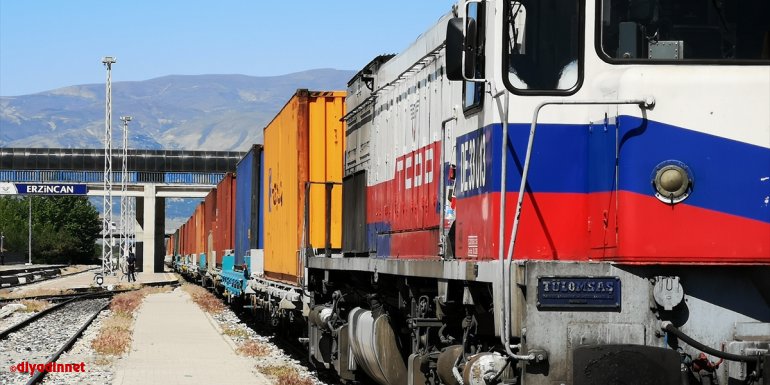 Çin'e gidecek ihracat treni Erzincan'a ulaştı