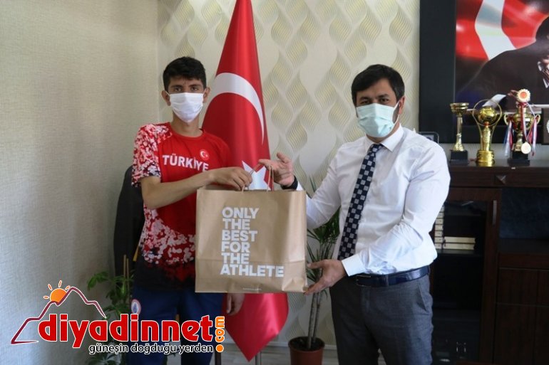 İl Müdürü Çalgan sporcuları tebrik etti2