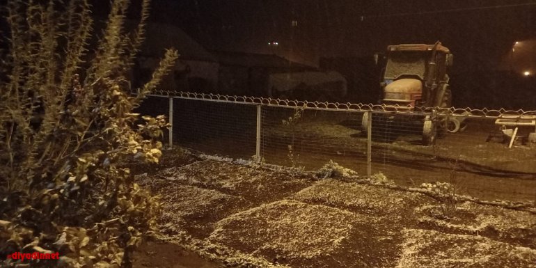 Kars ve Ardahan'a mayısta kar yağdı