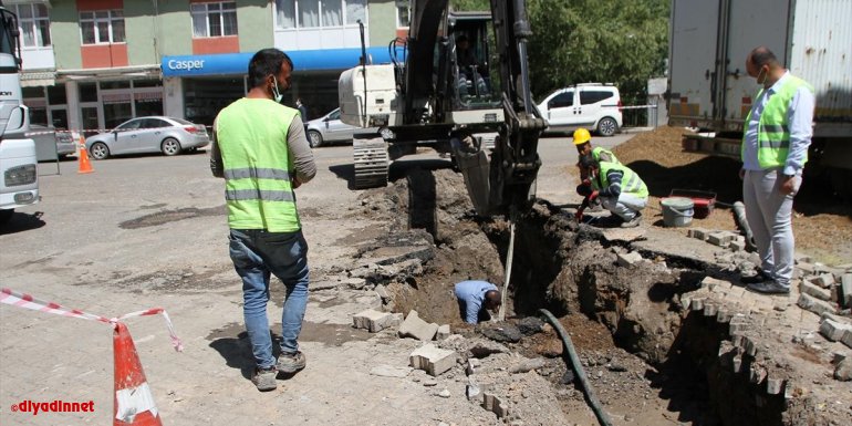 Malazgirt'te altyapı çalışmaları devam ediyor