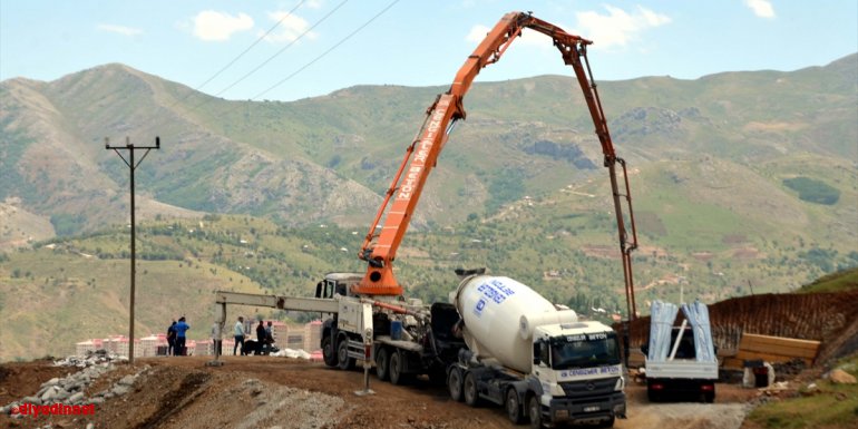 Muş'ta girişimci kadının devlet desteğiyle açacağı otelin temeli atıldı