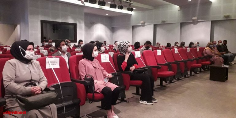 Muş'ta güvenlik korucuları ve eşlerine yönelik seminer