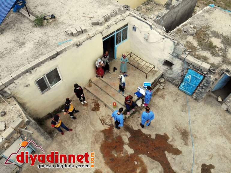 çaba için ekipleri vatandaşları kırsaldaki harcıyor aşılamak Sağlık yoğun engelli 15