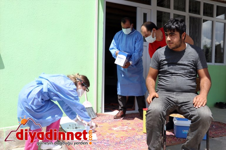 aşılamak çaba ekipleri yoğun vatandaşları engelli Sağlık için harcıyor kırsaldaki 27