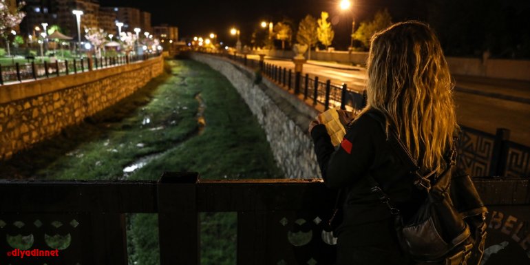 Baharın habercisi olarak kabul edilen "Hıdırellez" Van'da kutlandı