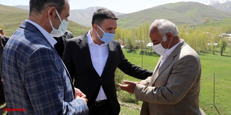 Van Büyükşehir Belediyesi Genel Sekreteri Çelikel Gürpınar'da yatırımları inceledi