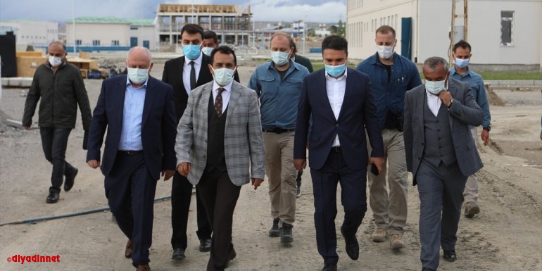 Van Büyükşehir Belediyesi Genel Sekreteri Çeliker, arıtma tesisini gezdi