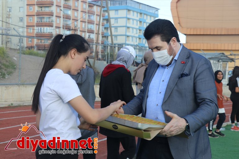 destek Başkanı Belediye bin Anneleri