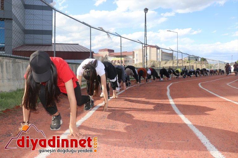 bin 2 yürüyeceğiz