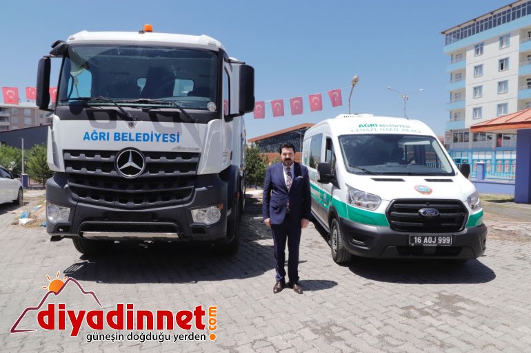 Ağrı Belediyesi filosuna Cenaze Nakil ve Kanal Açma aracı ekledi1