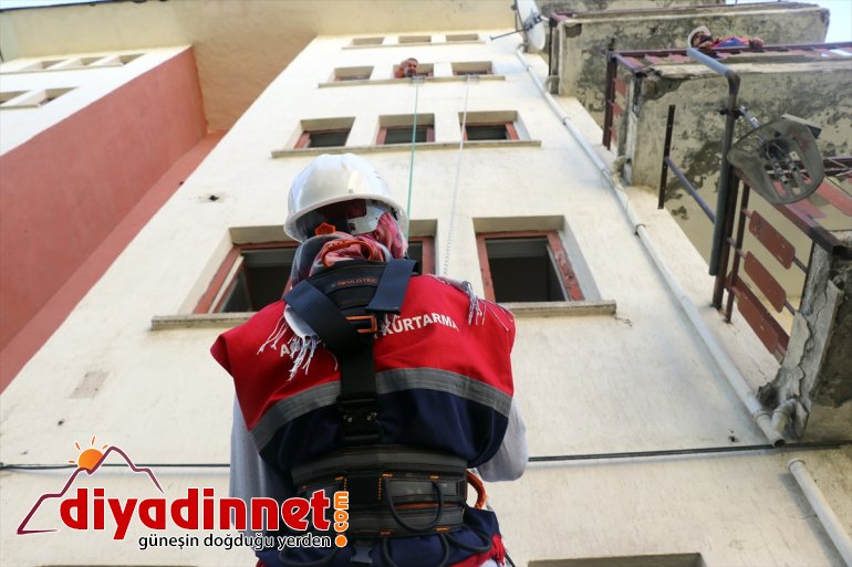 yaptı arama - öğretmenler Gönüllü tatbikatı ve kurtarma AĞRI 1