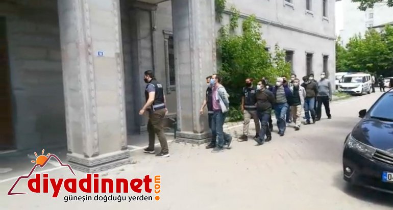 Ağrı merkezli ilde düzenlenen FETÖ PDY operasyonunda kişi gözaltına alındı2