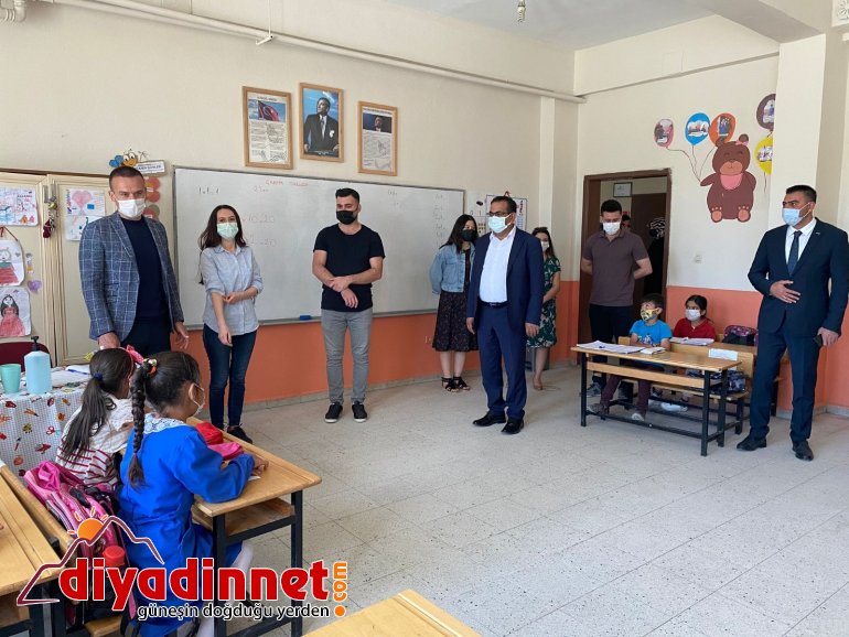 Ağrı Milli Eğitim Müdürü Tekin Doğubayazıt taki köy okullarını ziyaret etti6