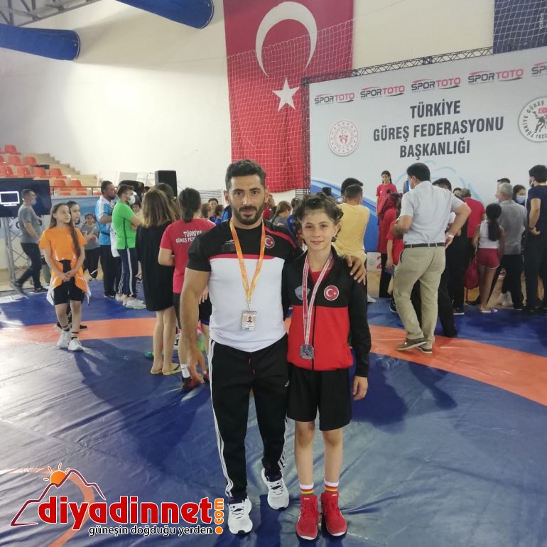 ağrılı güreşçi şampiyon2