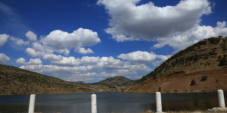 Bingöl'de DSİ'nin yaptığı gölet tarım ve hayvancılığı geliştirip köye dönüşü hızlandırdı