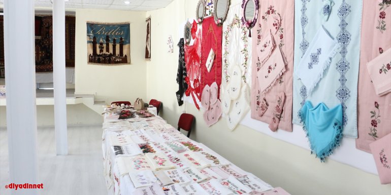 Hizan'da Halk Eğitim Merkezi'nin 116 kursunda bin 947 kursiyer eğitim gördü