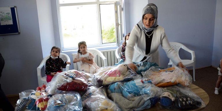 Bitlis'te kadınların yaptığı ürünler, engelli çocukların yüzünü güldürdü