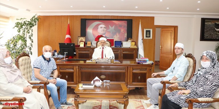 Elazığ'da yaşayan Ukrayna vatandaşı Hakan ismini alarak Müslüman oldu