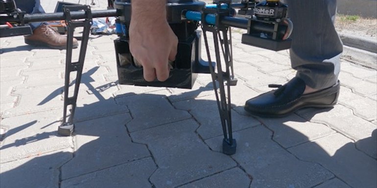 Erzincan'da sivrisineklere karşı drone ile ilaçlama başlatıldı