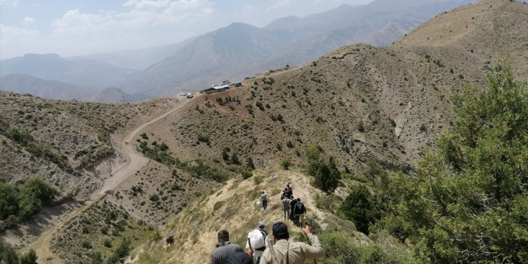 Erzurum'da dağlık arazide erkek cesedi bulundu