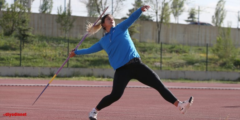 Milli ciritçi Eda Tuğsuz, Tokyo Olimpiyatları'na madalya hedefiyle hazırlanıyor