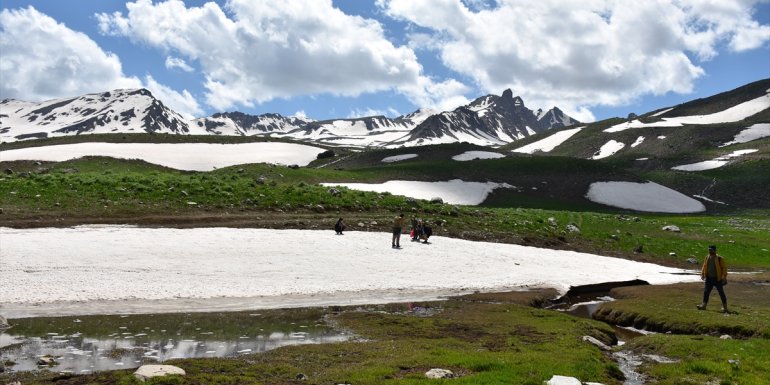 Hakkari'de sağlanan huzur turizmde "meyvesini" veriyor