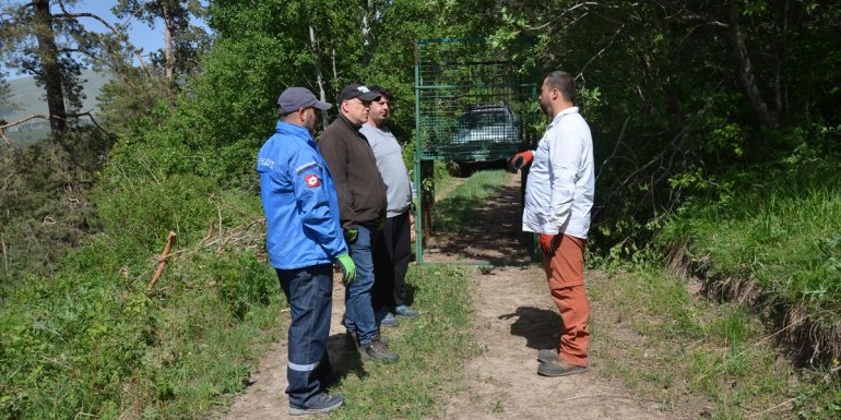 Hayvanat bahçesi görevlilerine sarıçam ormanlarında yaban hayatını izleme eğitimi1
