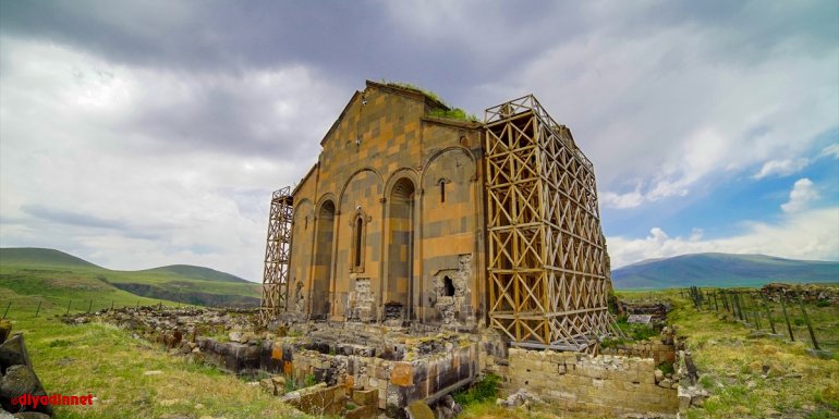 Kısıtlamalar gevşetilince "dünya kenti Ani" ziyaretçilerine kavuştu