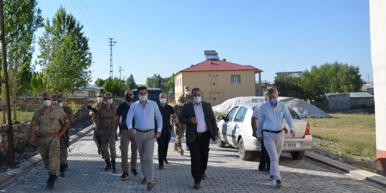 Kaymakam ve Belediye Başkanvekili İlidi, yol çalışmalarını inceledi