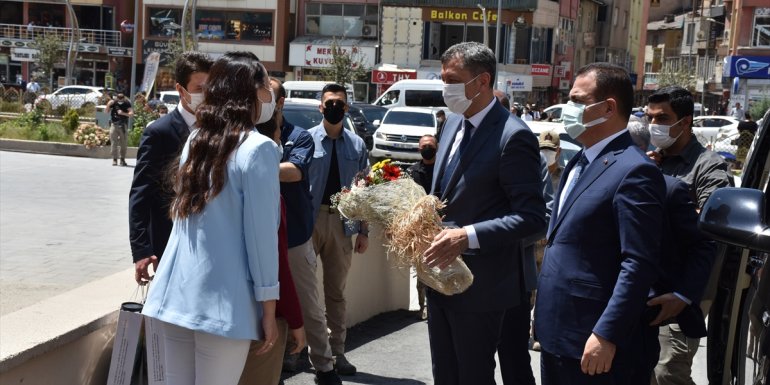 Milli Eğitim Bakanı Selçuk, Hakkari'de toplu açılış töreninde konuştu: