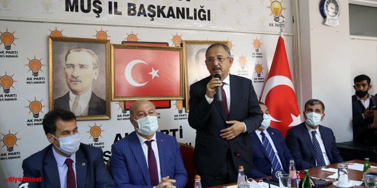 MUŞ - AK Parti Genel Başkan Yardımcısı Özhaseki, partisinin Muş İl Başkanlığını ziyaret etti1