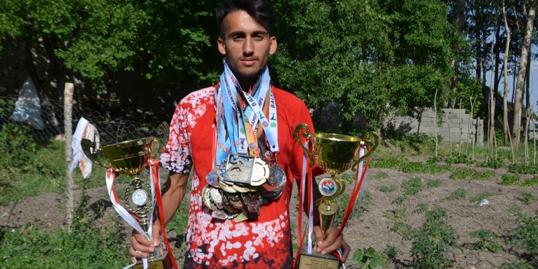 Muşlu atlet Avrupa U-20 Şampiyonasında Türkiye'yi temsil edecek