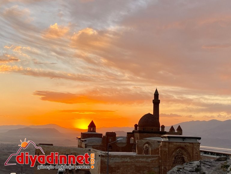 Tarihi İshak Paşa Sarayı nda eşsiz gün batımı manzarası5
