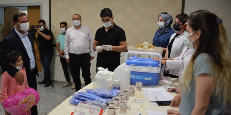 Tatvan Belediyesi çalışanlarının aşılanmasına başlandı