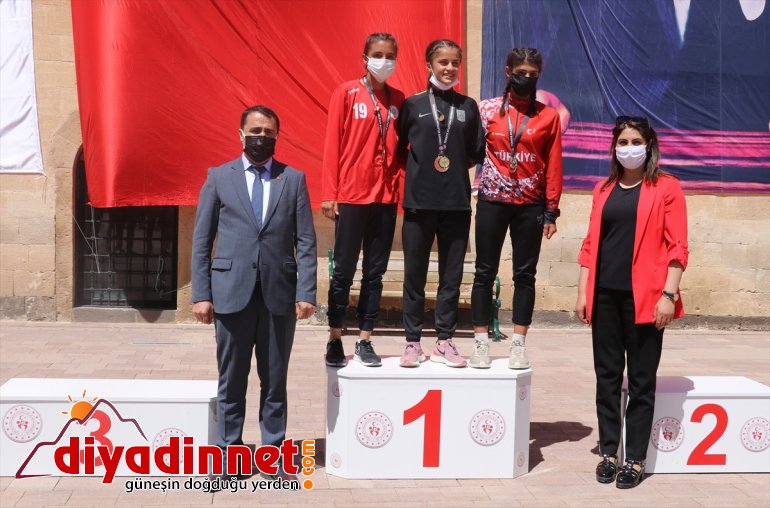 aldı Dağ giren madalyalarını Türkiye dereceye Şampiyonası