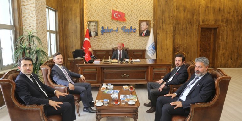 Tuşba Belediyesi ile Trabzon Büyükşehir Belediyesi "kardeş belediye" oldu