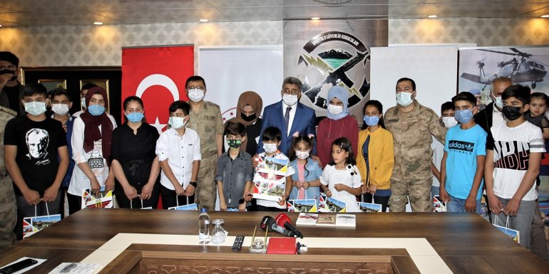 Van'da 5 bin 496 güvenlik korucusu ve ailelerine 14 bin 500 kitap dağıtılacak