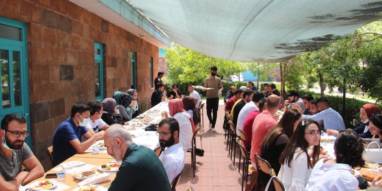 Van AFAD Müdürü Körpeş'ten "AFAD Gönüllüsü" olma çağrısı