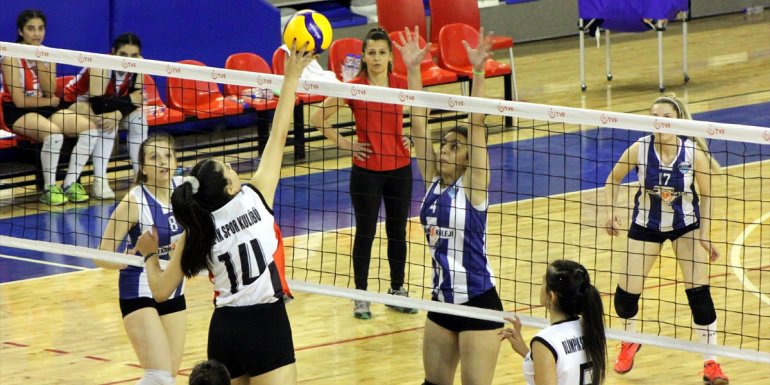 Voleybol Kadınlar grup müsabakalarının Malatya etabı tamamlandı