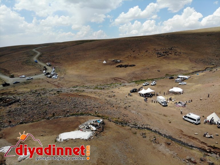 etti Ağrı Varol, desteğiyle sahibi yaylada devlet AĞRI Valisi ziyaret çiftçileri - olan koyun 7