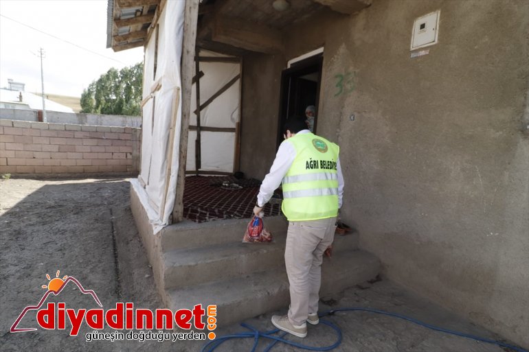 kurban eti Sayan dağıttı ihtiyaç Belediye sahiplerine Başkanı Ağrı 3
