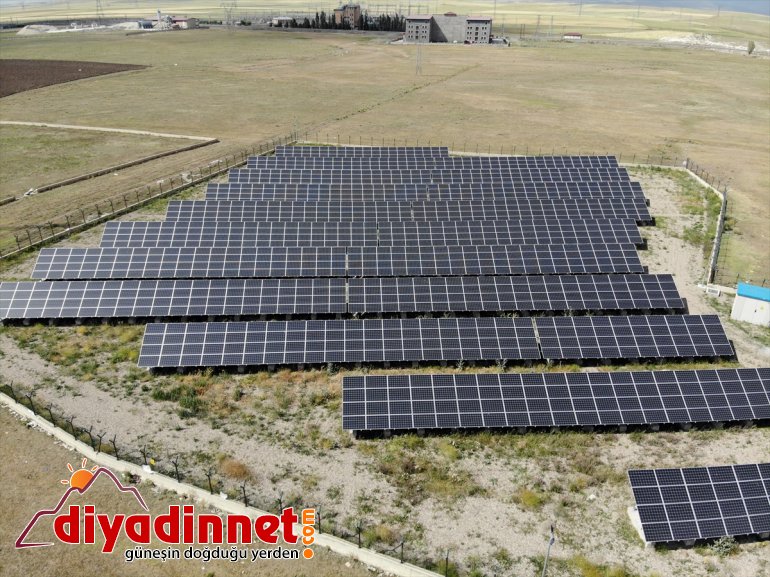 Ağrı İbrahim Çeçen Üniversitesi güneşten aldığı enerjiyle aydınlanıyor2