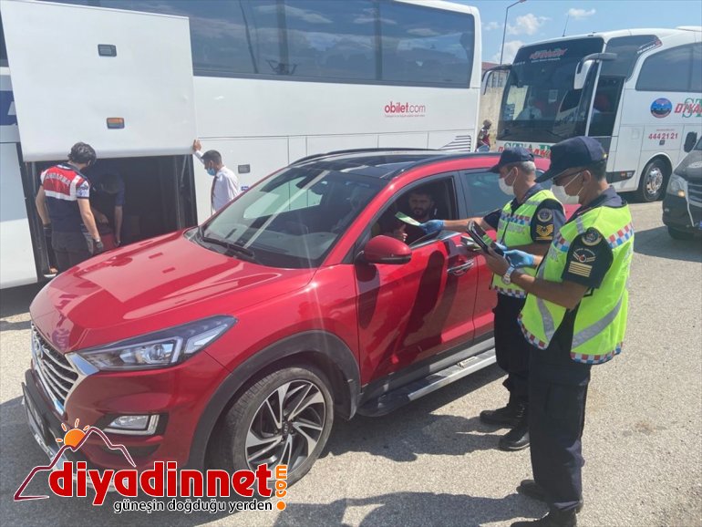 denetlendi Ağrı-İran kara trafik yolundaki helikopterle 2