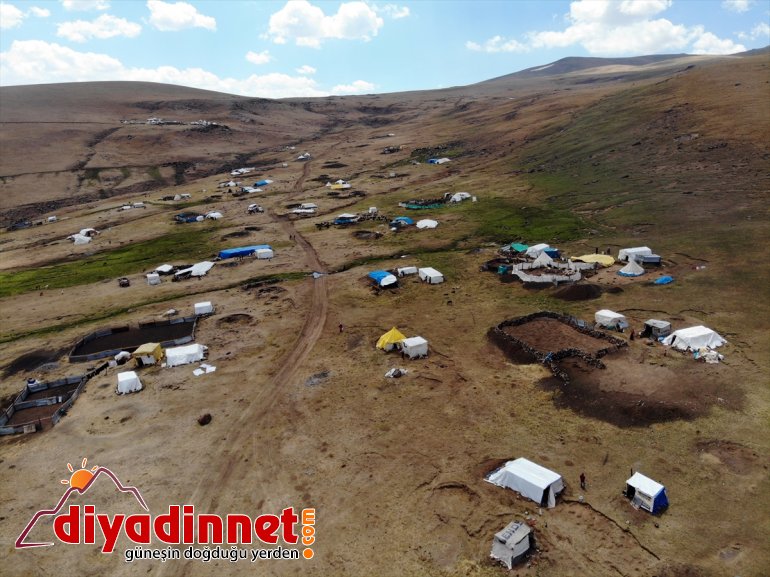 Ağrı hediyeleriyle çifte minikler, göçer yaşadı yaylalarındaki bayram Kızılayın 18