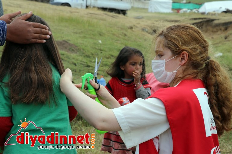 Ağrı hediyeleriyle minikler, göçer Kızılayın yaylalarındaki bayram yaşadı çifte 19