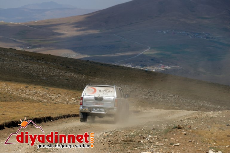 göçer yaylalarındaki yaşadı hediyeleriyle Ağrı Kızılayın minikler, çifte bayram 7