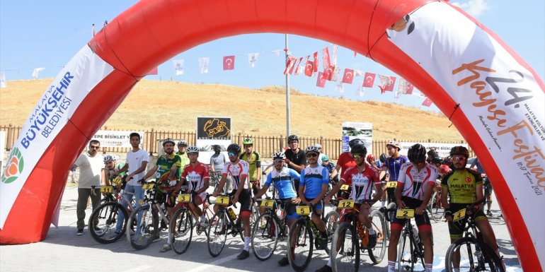 Arslantepe UNESCO Yolunda Bisiklet Yarışı, Malatya'da yapıldı